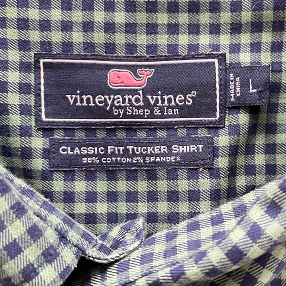 Vineyard Vines Classic FitTucker Shirt Button Down - Picture 3 of 7